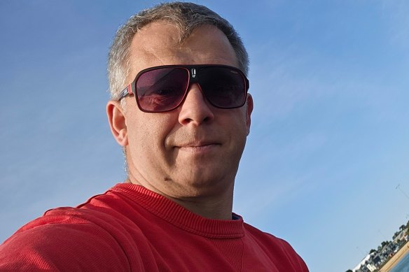 Swav, un homme de Melbourne, s'est fait voler environ 700 000 $ dans le cadre d'une arnaque à l'investissement sophistiquée. 