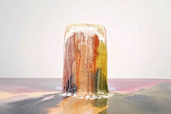 Dawn Ng, Waterfall VIII (photo), 2023.