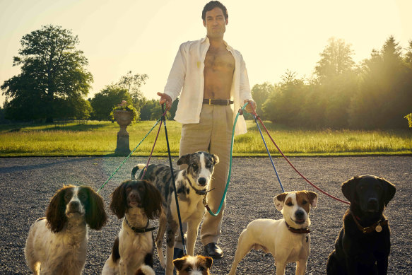 Alex Hassell dans le rôle de Rupert Campbell-Black dans Rivals. 