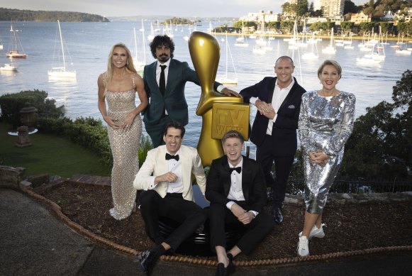 Tony Armstrong avec d'autres nominés pour Good Logie 2024.
