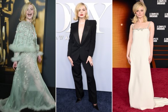 Elle Fanning aux Oscars dans Valentino ; aux Tony Awards à New York en juin en portant du Saint Laurent ; dans Custom Gucci lors de la première de A Complete Unknown à Los Angeles en décembre.