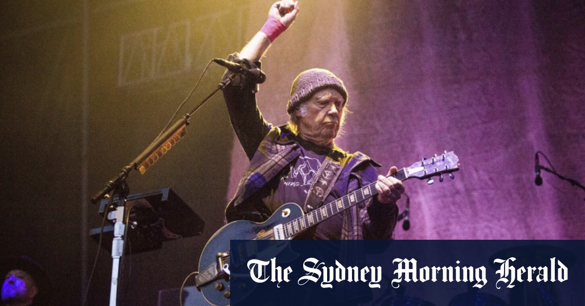 Neil Young se retire de Glastonbury suite à l'implication de la BBC