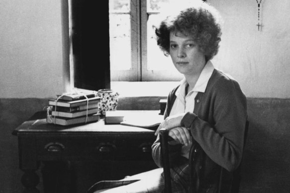 Kerry Fox a joué Janet Frame dans le film de 1990 Un ange à ma table.