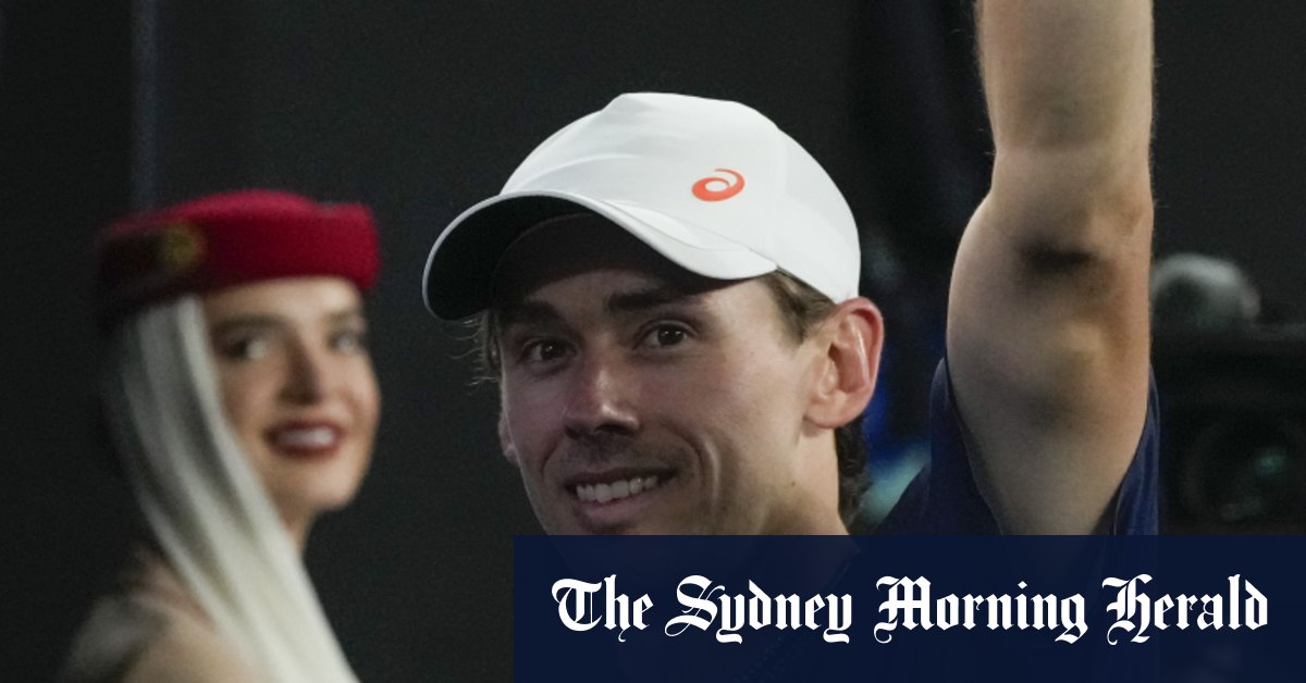 Le décor est planté pour qu'Alex de Minaur affronte Jannik Sinner en quart de finale de l'Open d'Australie