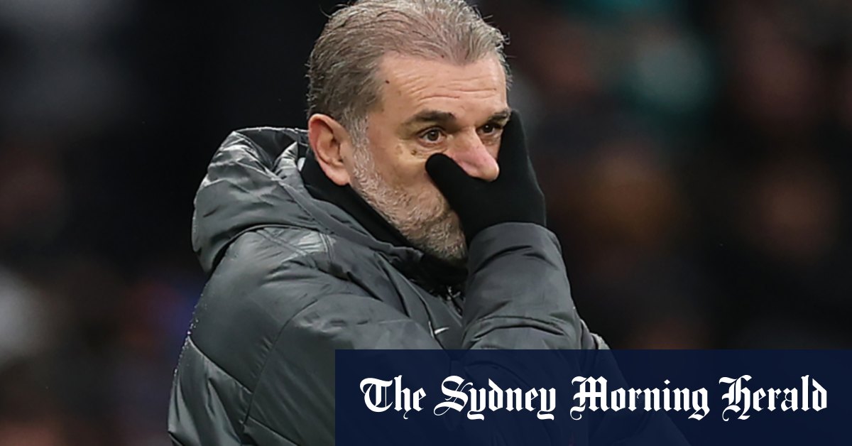 «Qui sait? Postecoglou admet qu'il peut faire face à un sac alors que les éperons s'effondrent