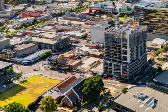 27 Scott Street, Dandenong: à la recherche d'un développeur pour terminer le travail.