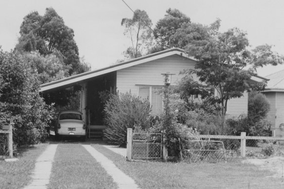 Brisbane a un certain nombre de conceptions de maisons particulières à la ville, comme celle-ci à Acacia Ridge.