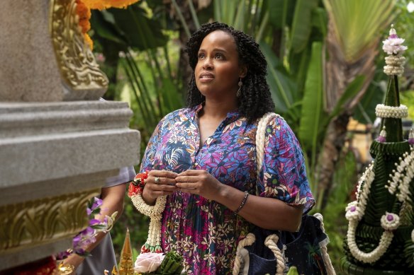 Natasha Rothwell dans une scène du Lotus blanc.