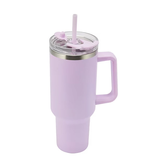 La version à 15 $ d'Anko de la populaire Coupe Stanley de 70 $.