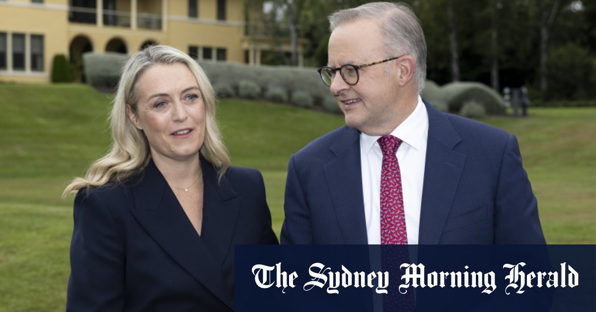 Pm et jodie haydon en regardant le mariage de printemps