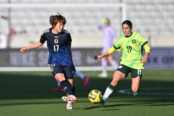 Maika Hamano marque le troisième but du Japon.