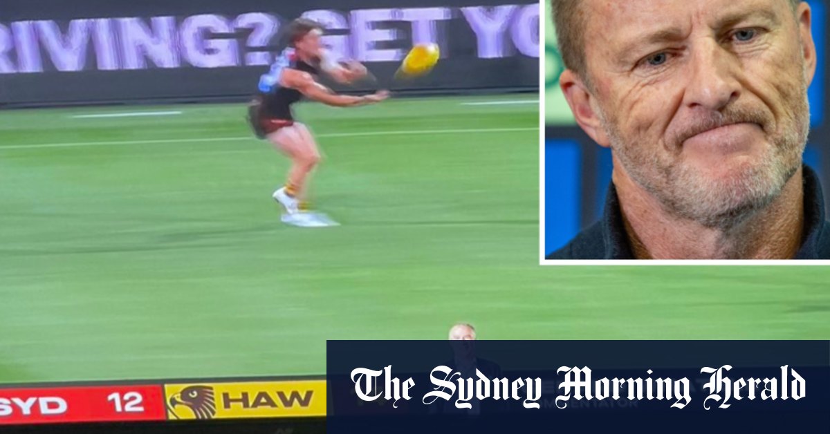 Damien Hardwick fait un coup sur Fox Footy lors de la bataille en tête-à-tête avec sept lors de la soirée d'ouverture de la saison; Droits de télévision; Foxtel; Canal sept