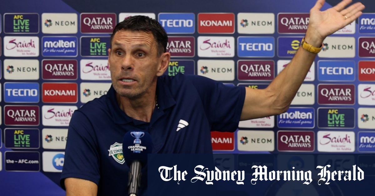 L'ancien patron de l'EPL éclate aux responsables asiatiques dans tous les temps Sydney Pressher