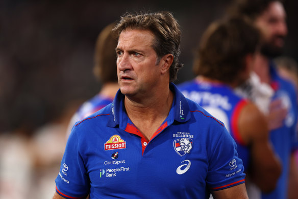L'entraîneur des Bulldogs de l'Ouest Luke Beveridge.