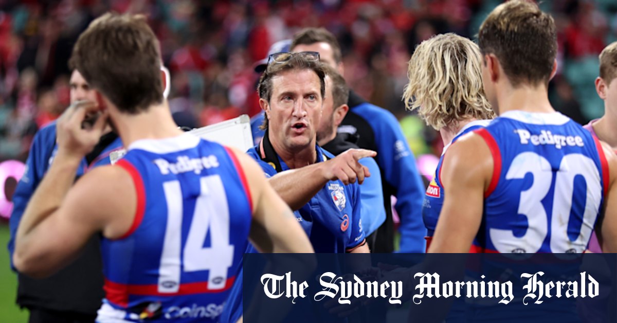 L'entraîneur des Bulldogs de l'Ouest, Luke Beveridge, critique AFL au sujet de la confusion de tacle; Star de Sydney Swans Tom Papley avec une blessure au talon