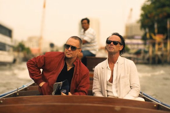 Frank (Sam Rockwell) et Rick (Walton Goggins) pourraient tous deux le faire venir dans le Lotus blanc.
