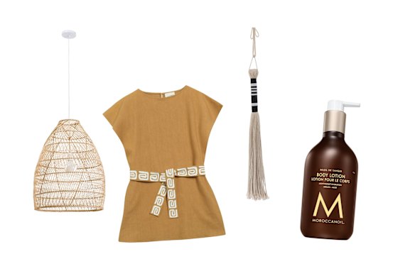 Lumière pendentielle «Velas»; Robe «Lunar Draa»; Lucky Charlie Tassel; Lotion corporelle «Soleil de Tanger».