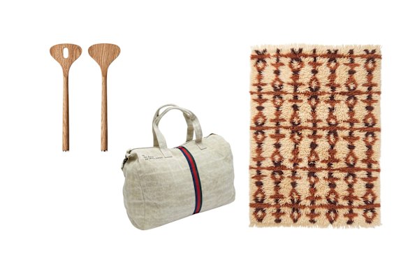 Serveurs de salade «Alfredo»; Sac «Escapee» de nuit; Tapis «Amata Beni».