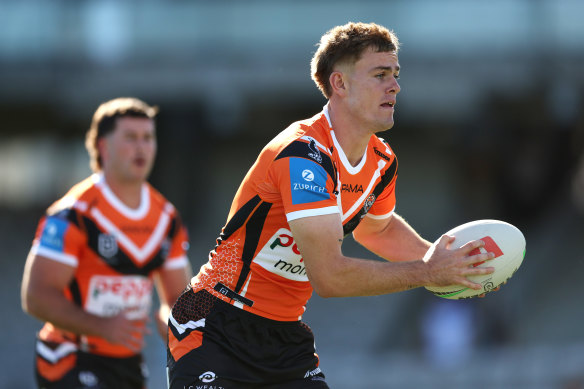 Lachie Galvin sur l'attaque.