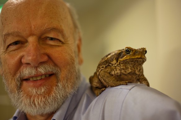 Le professeur Rick Shine, biologiste et écologiste évolutif.