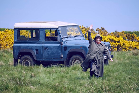 Blethyn dit qu'elle était la seule personne sur le plateau qui n'a jamais été froide, parce que Vera portait autant de vêtements.