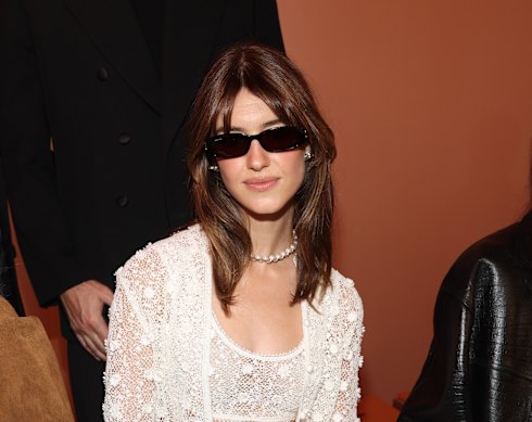 Harding envisage une frange de style Daisy Edgar-Jones.