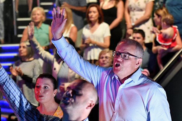 Scott Morrison dans son église Horizon lors de la campagne électorale de 2019.