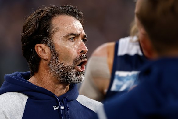 L'entraîneur de Geelong, Chris Scott, a critiqué l'AFL pour les anciens joueurs, mais Kane dit que cette décision est efficace.