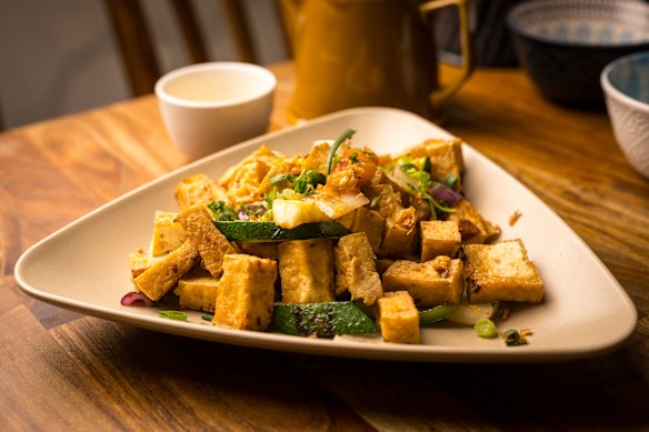 Tofu au restaurant végétalien Huong Viet.