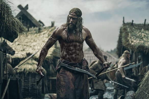 Alexander Skarsgard ressent l'authenticité dans le Northman de Robert Eggers. 
