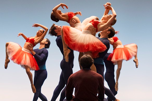 L'une des scènes de danse - interprétée par des danseurs de ballet professionnels - dans Etoile.