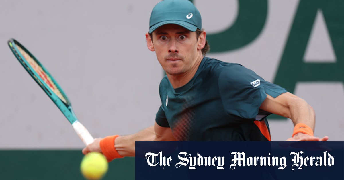 Alex de Minaur bat Laslo Djere dans des ensembles droits