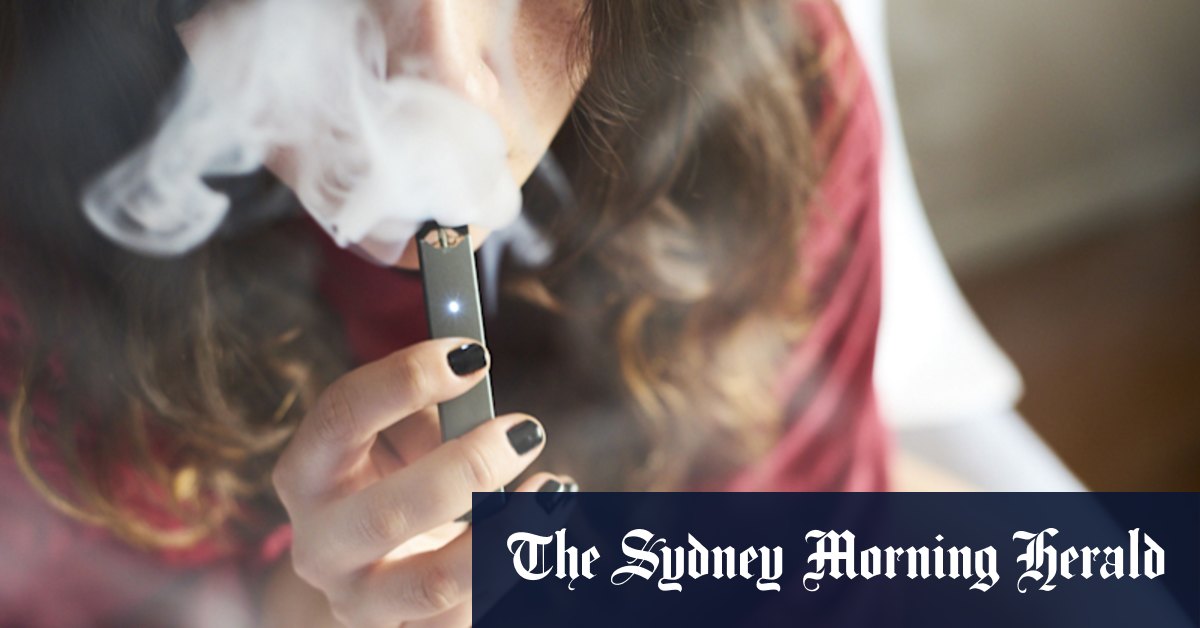 Les jeunes Australiens abandonnent les vapes car l'interdiction oblige les prix à SOAR: Rapport du Conseil du cancer