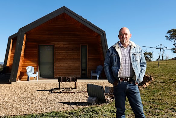 Le propriétaire de l'entreprise, Olivier Kapetanakos, a soutenu les efforts pour amener plus de touristes aux montagnes enneigées en été.