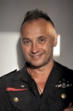 L'écrivain néo-zélandais Michael Bennett.