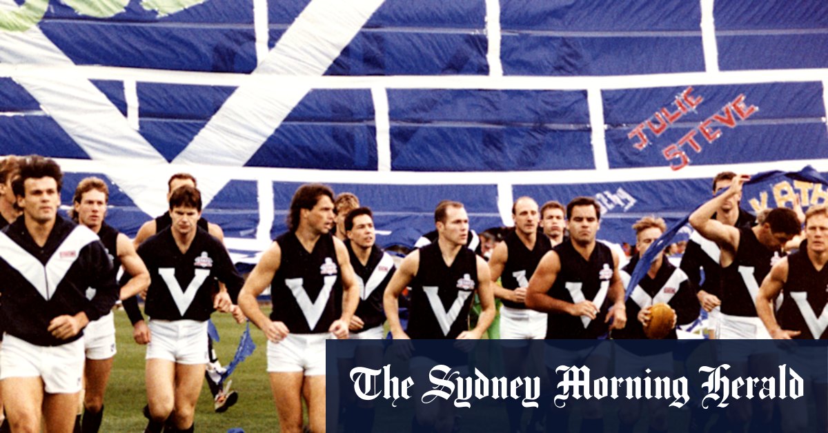 Les entreprises de Perth sont préférées pour organiser un match de représentant WA contre Victoria alors que l'intérêt atteint la fièvre