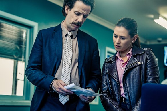 Noah Taylor et Yael Stone en eau profonde. 