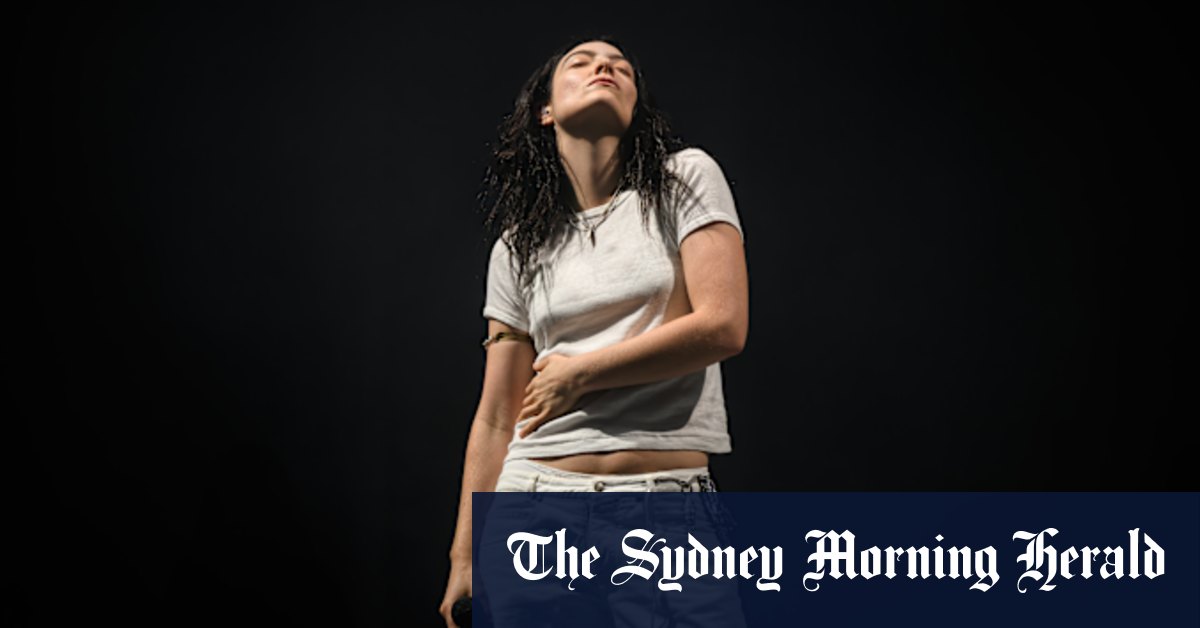 Virgin est un retour brut à la forme