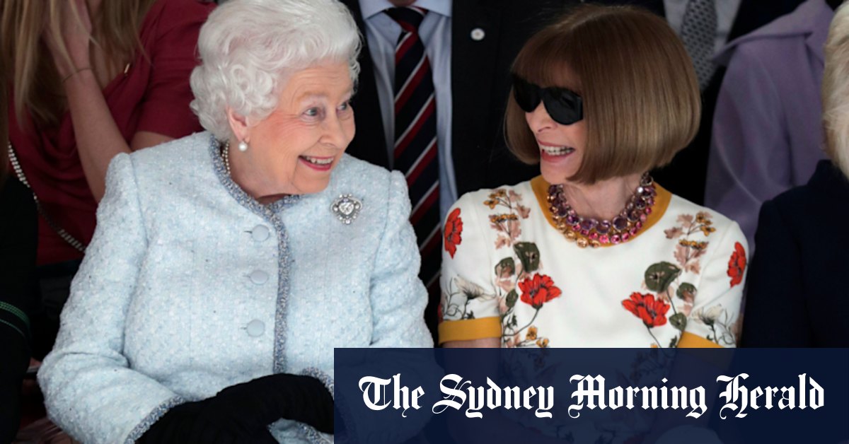 La carrière d'Anna Wintour en tant que rédactrice en chef de Vogue en photos