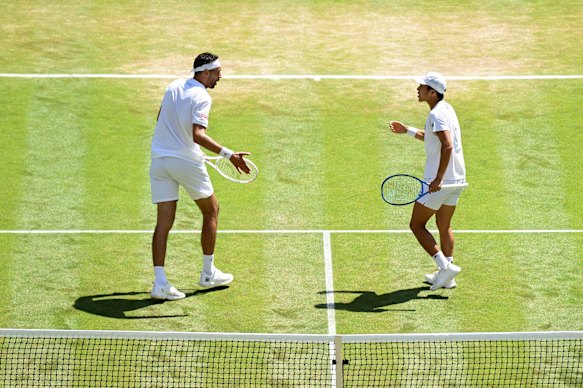 Hijikata et Pel se sont avérés être un succès instantané sur le tribunal de double de Wimbledon.