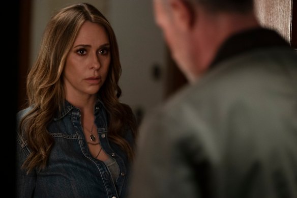 Jennifer Love Hewitt, qui a joué la dernière fille du film original, Julie James.