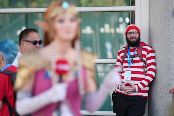 Où est Wally? Il est à Comic-Con. Où vous attendriez-vous d'autre qu'il soit?