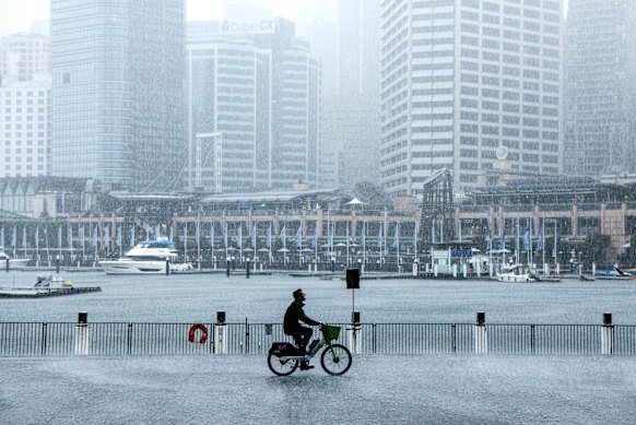 Fournce pluie à Darling Harbour à Sydney plus tôt cette semaine.