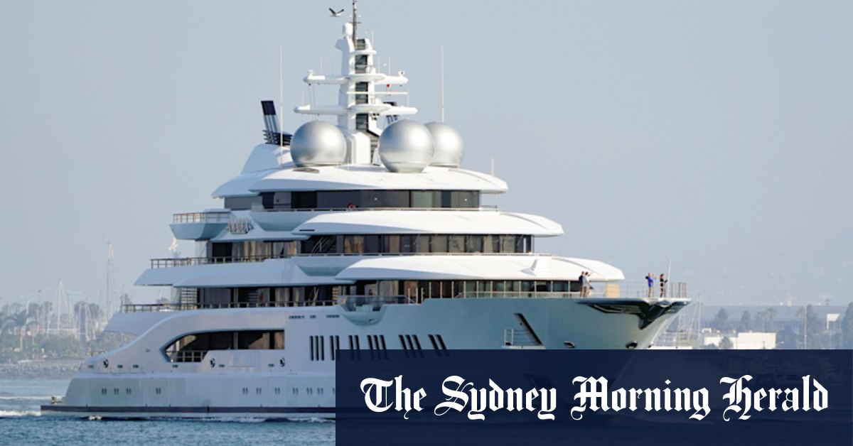 Amadea Superyacht a saisi des oligarques russes vendus aux enchères par nous