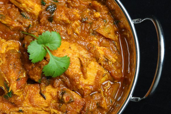Les amateurs de curry peuvent trouver leurs symptômes de l'IBS déclenchés lorsqu'ils mangent des aliments épicés, mais les versions maison peuvent être une meilleure option. 