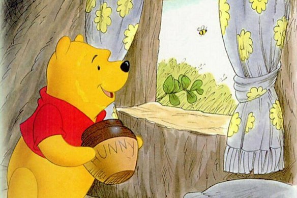 Les adaptations de slasher comme le sang et le miel se moquent des premières productions de Disney, qui sont connues pour fournir des récits plus traditionnels et conservateurs.