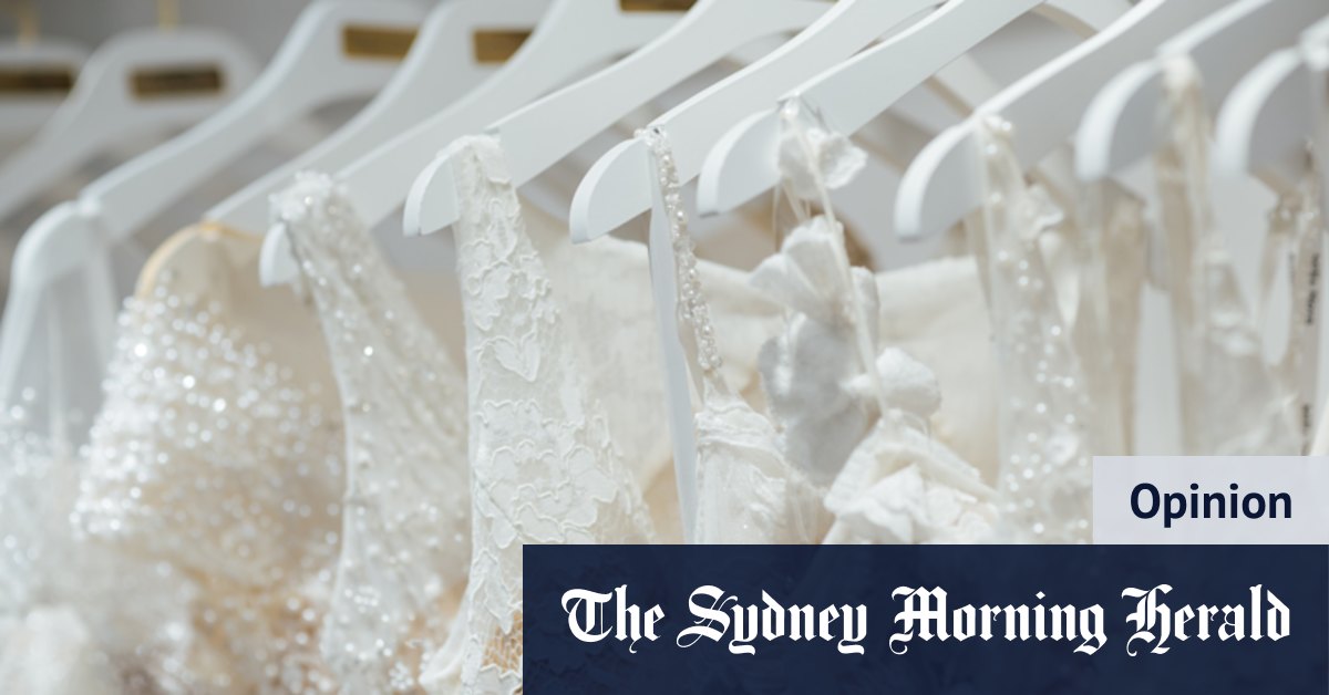 Si vous pensiez que trouver un mari était dur, essayez de magasiner pour une robe de mariée