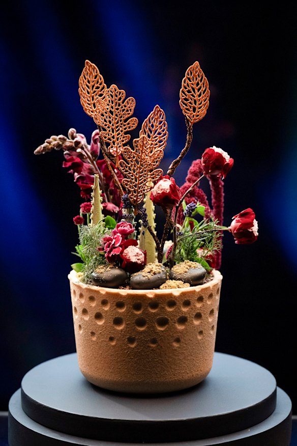 Le dessert du test de pression MasterChef Australia Grand Final: Jardin botanique par Miko Aspiras.