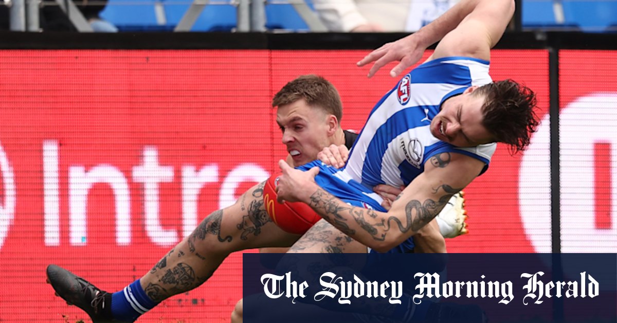 Zurhaar, Vlastuin subit des blessures à la cheville dans Hobart AFL Clash
