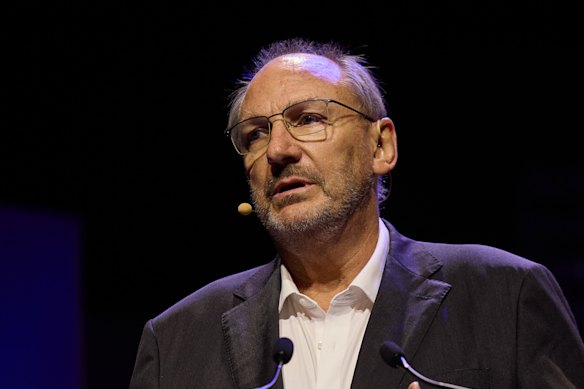 Le président de Qantas, John Mullen, est à moins d'un an dans son rôle.